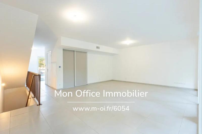 Appartement - 120 m² - 5 pièces