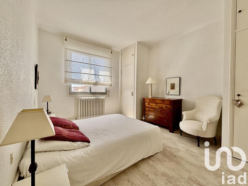 Maison - 240 m² - 9 pièces