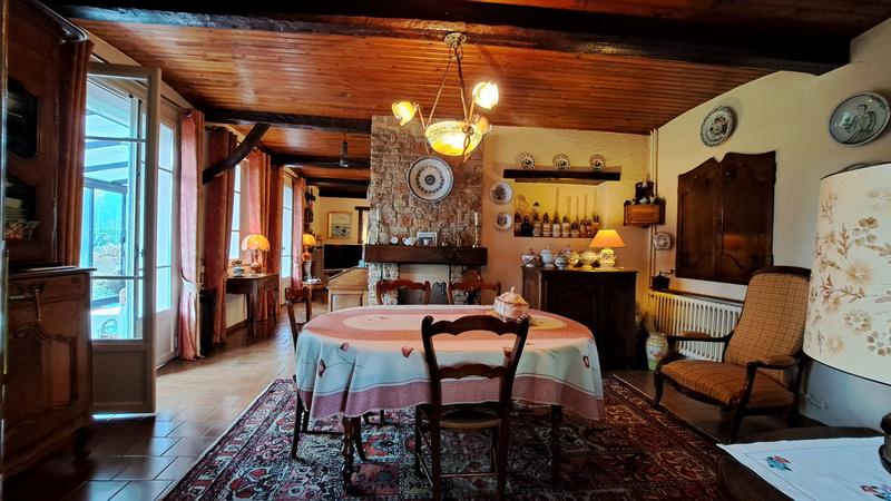 Maison - 150 m² - 5 pièces