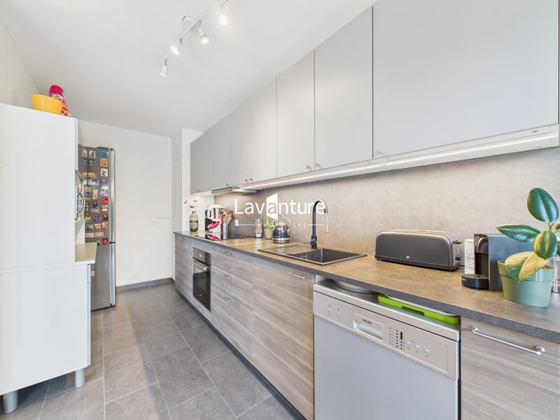 Appartement - 80 m² - 4 pièces