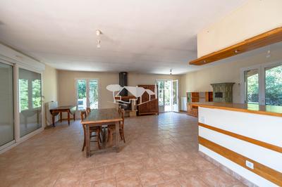 Maison - 134 m² - 5 pièces