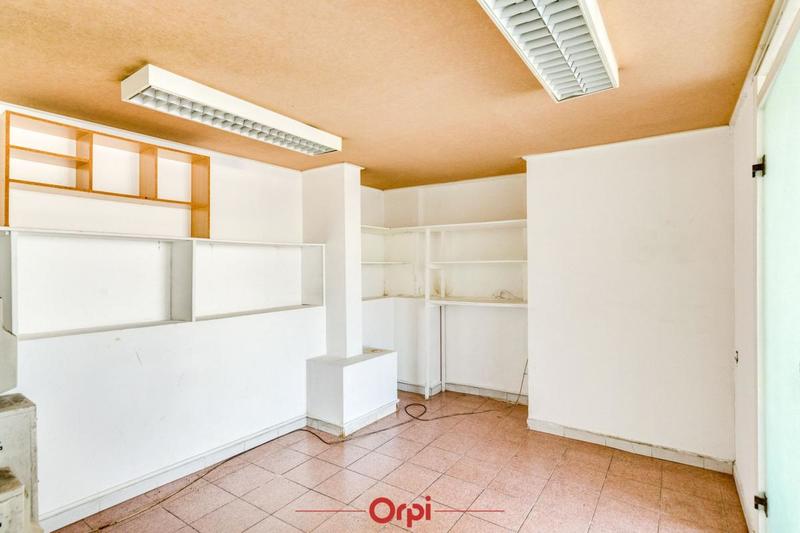 Local commercial - 122 m²