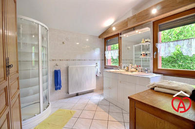 Maison ancienne - 220 m² - 7 pièces