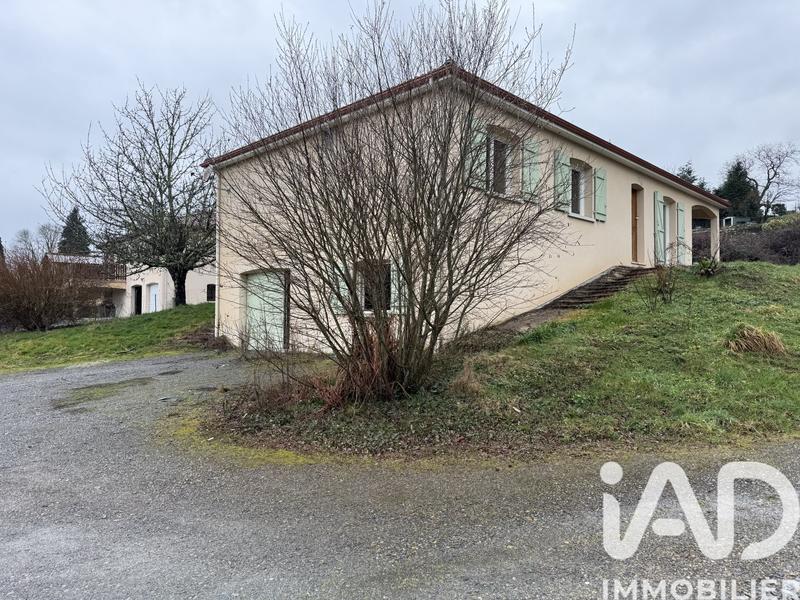 Maison de village - 93 m² - 5 pièces