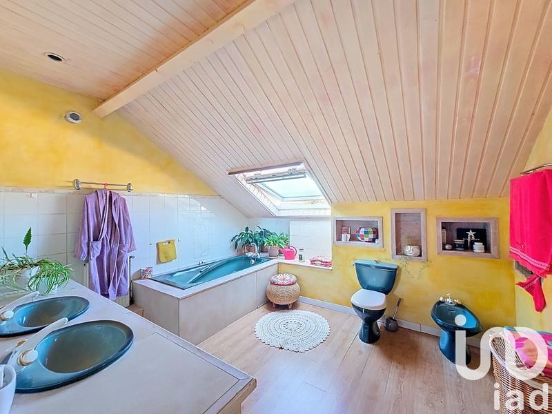 Maison - 166 m² - 5 pièces