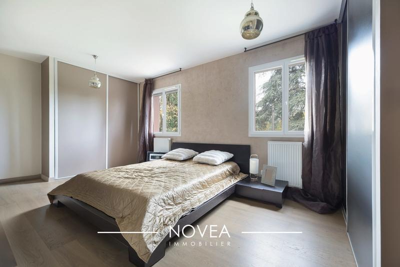 Maison - 159 m² - 7 pièces