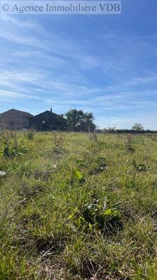 Terrain constructible - 835 m²