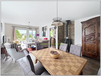 Maison - 130 m² - 6 pièces