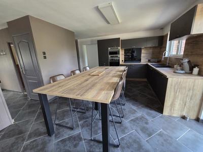 Pavillon - 142 m² - 8 pièces