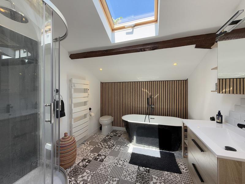 Maison - 161 m² - 6 pièces