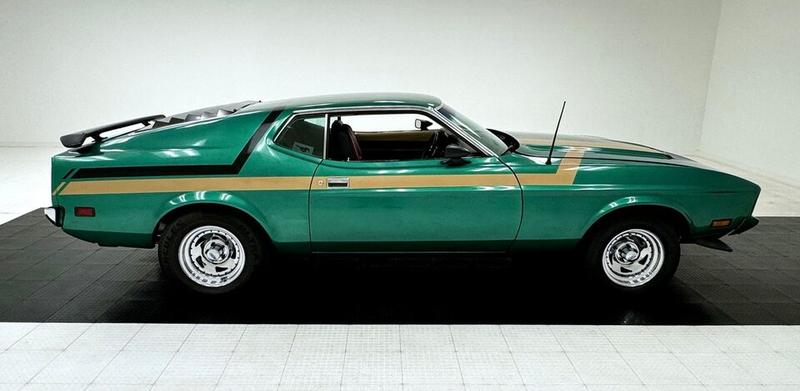 Ford Mustang Match1