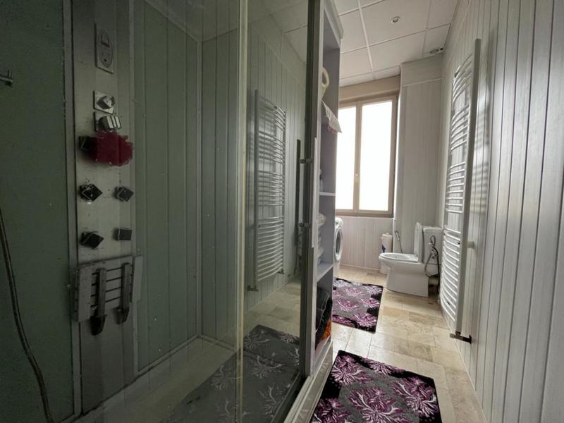 Maison de maîtres - 300 m² - 9 pièces