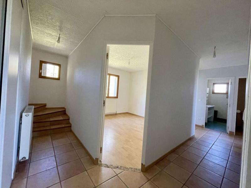 Maison - 228 m² - 8 pièces