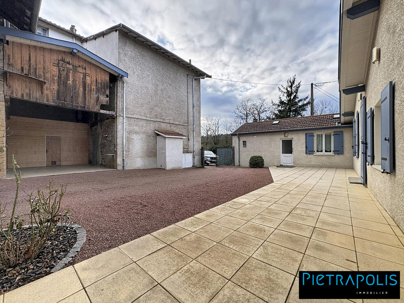 Maison - 94 m² - 6 pièces