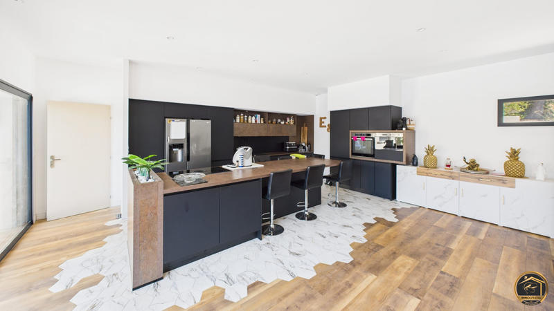 Maison contemporaine - 155 m² - 6 pièces