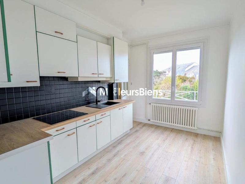 Appartement - 80 m² - 4 pièces