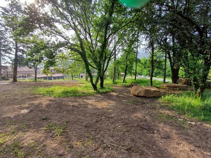 Terrain constructible - 683 m²