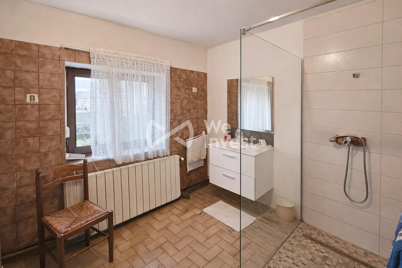 Maison - 92 m² - 5 pièces