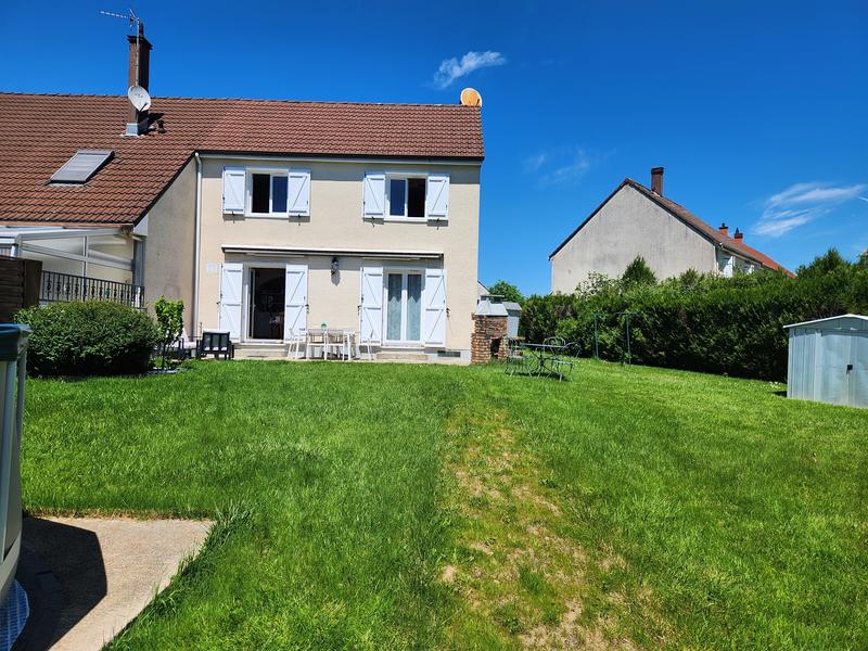 Maison - 102 m² - 5 pièces