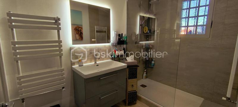 Appartement - 85 m² - 4 pièces
