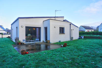 Maison - 102 m² - 4 pièces