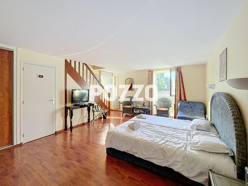 Appartement - 60 m² - 2 pièces