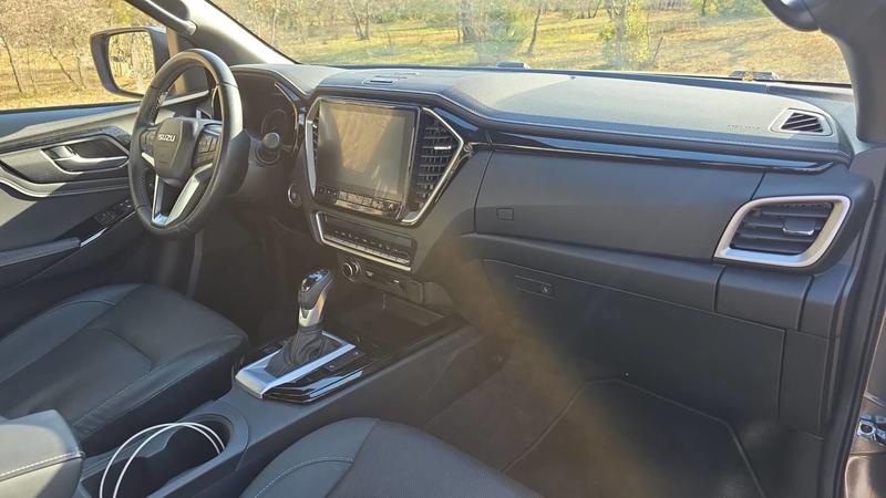 Isuzu d-max Simple Cabine 1.9 Ddi 164 4wd Bva10 N60 - Automatique Entretien constructeur