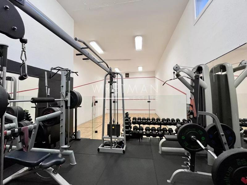 Loft - 86 m² - 4 pièces