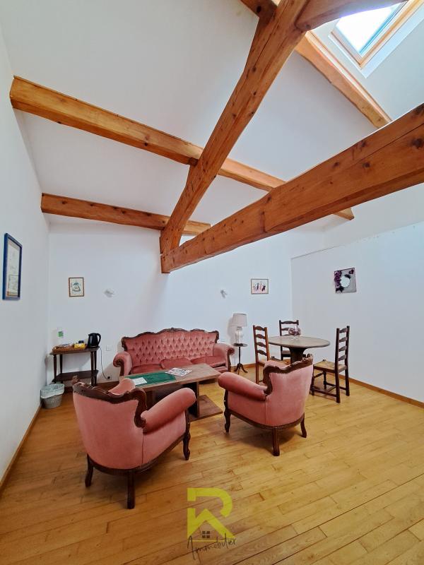 Maison - 380 m² - 14 pièces