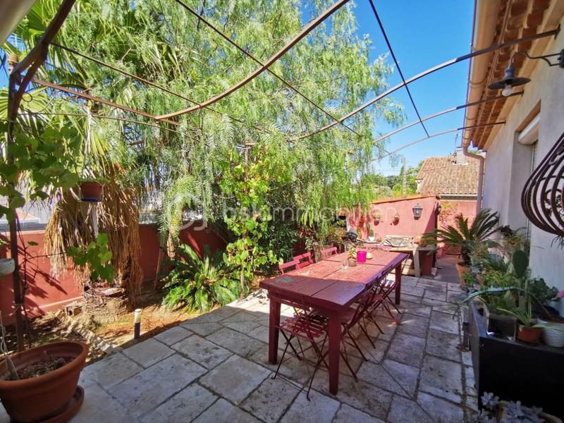 Maison traditionnelle - 143 m² - 6 pièces