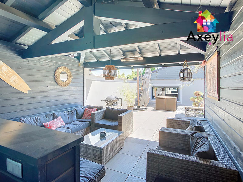 Loft - 171 m² - 8 pièces