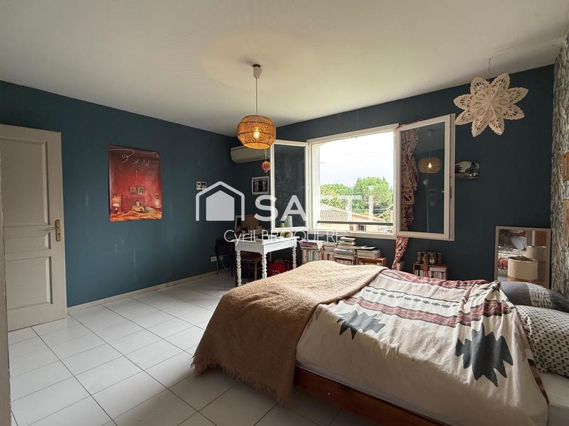 Maison - 187 m² - 6 pièces