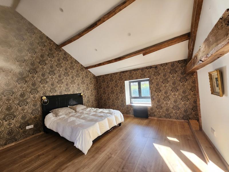 Propriété - 248 m² - 11 pièces