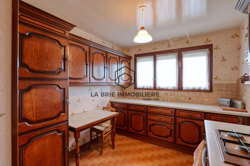 Appartement - 80 m² - 4 pièces