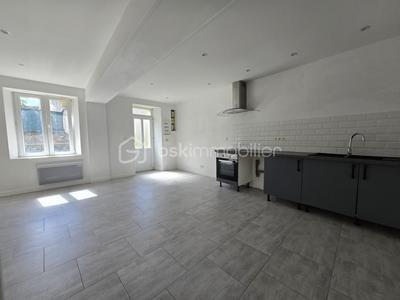 Maison en pierre - 98 m² - 5 pièces