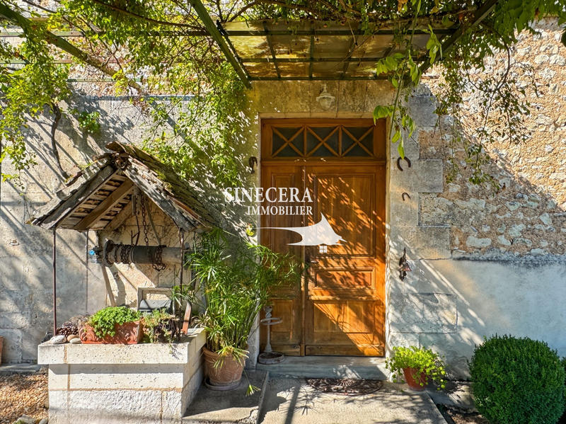 Maison - 260 m² - 9 pièces