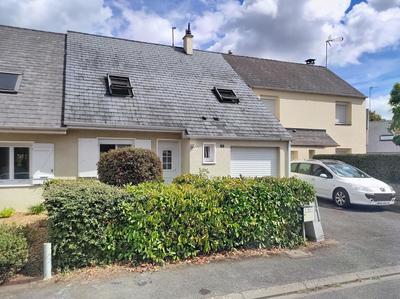 Maison - 96 m² - 4 pièces