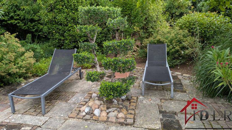 Propriété - 460 m² - 16 pièces