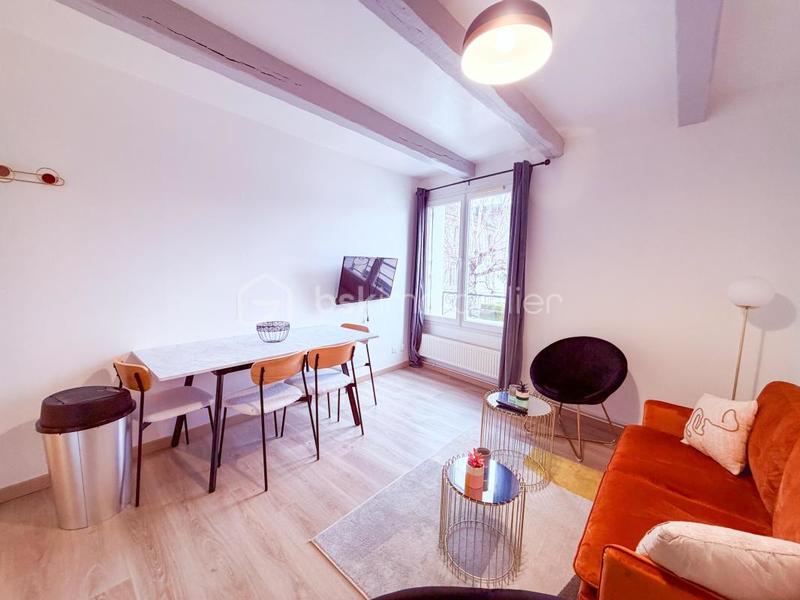 Immeuble - 92 m² - 5 pièces