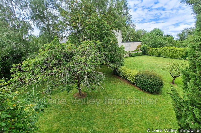 Maison - 210 m² - 6 pièces