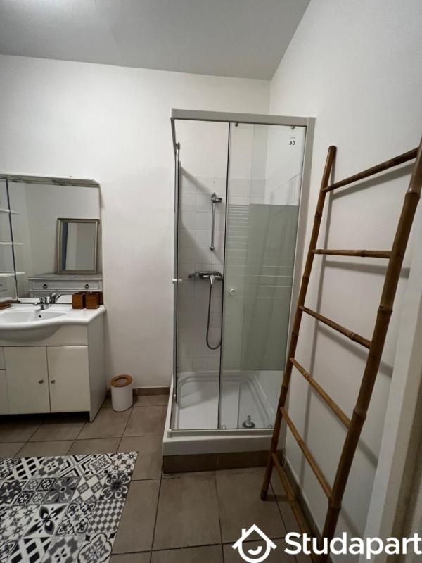 Chambre - 15 m² - 1 pièce