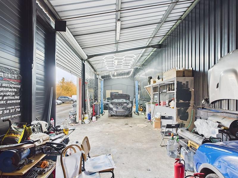 Magasins - 475 m² - 1 pièce