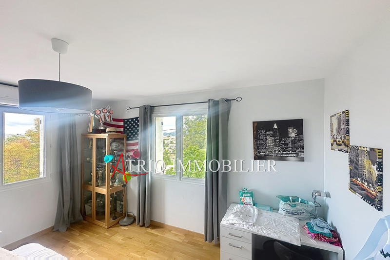 Villa - 225 m² - 7 pièces