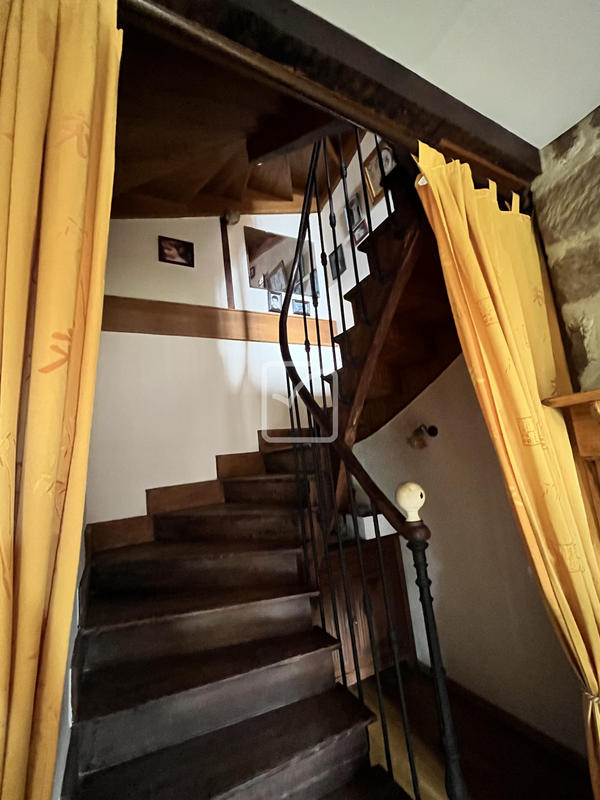 Maison - 110 m² - 6 pièces