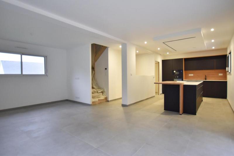 Maison - 102 m² - 4 pièces