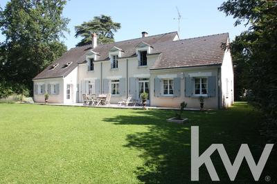 Maison - 219 m² - 7 pièces