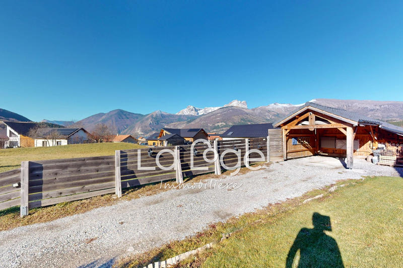 Maison - 85 m² - 3 pièces