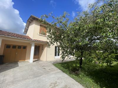 Maison - 87 m² - 7 pièces