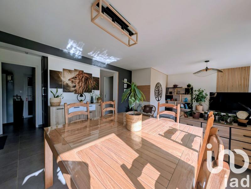 Maison - 97 m² - 5 pièces