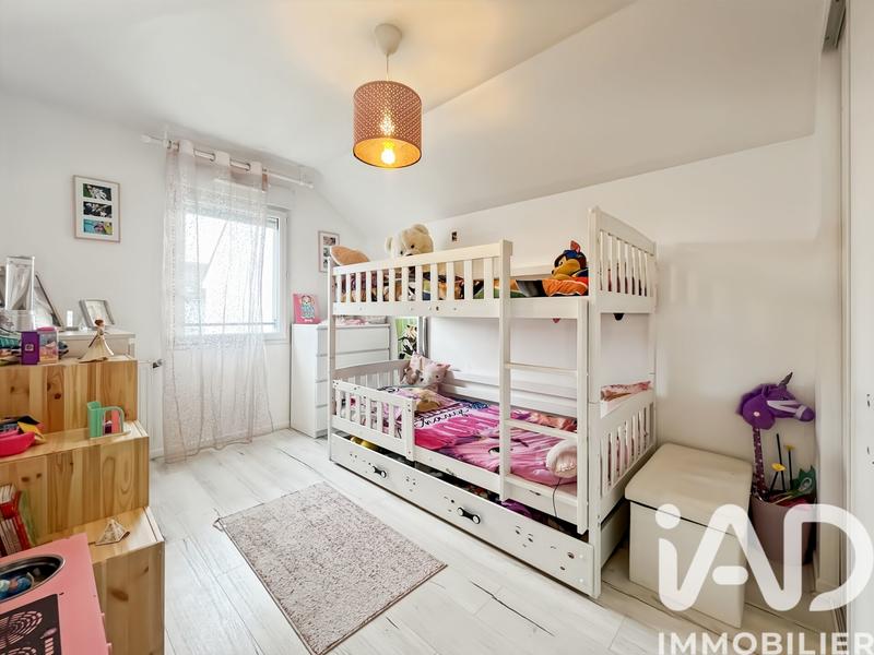 Maison - 80 m² - 5 pièces